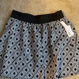 NWT Patterned Skirt